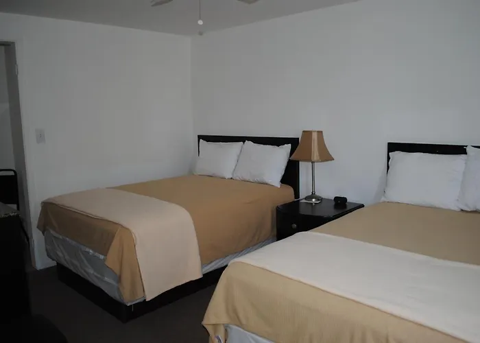 Shore Point Motel